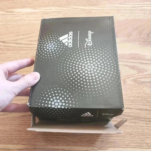 EUC Adidas x Disney Mickey Baby Shoes, Size 6 - Picture 3 of 12